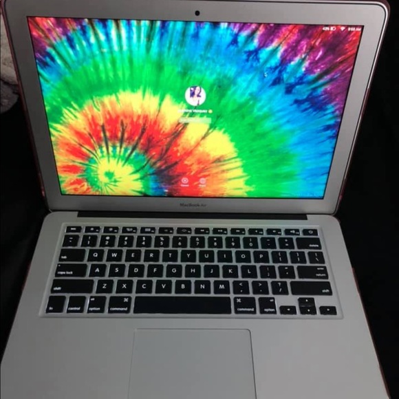 MacBook Air 13” - Picture 1 of 4